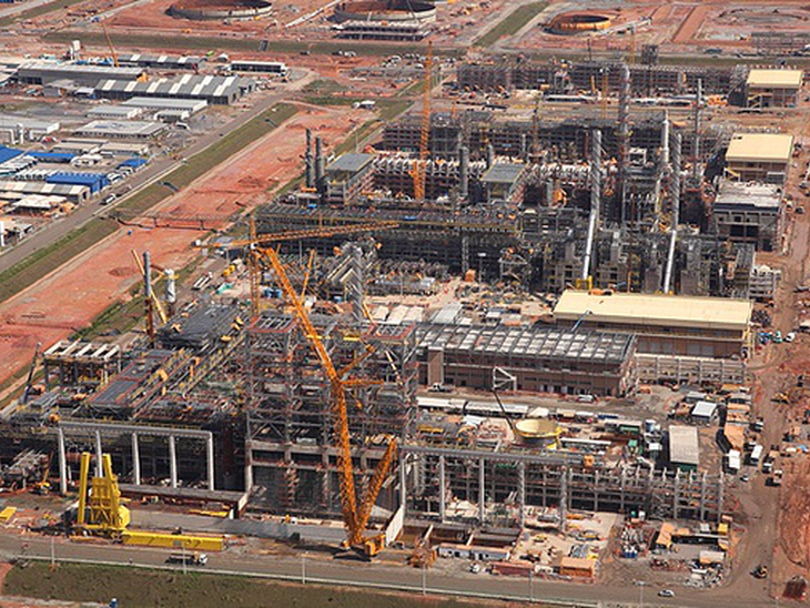 Obras do Comperj são retomadas