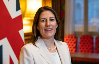 Stephanie Al-Qaq é a nova embaixadora de UK no Brasil