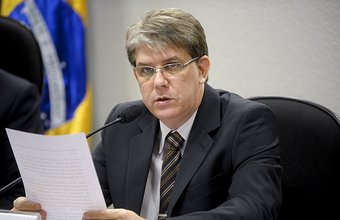 Waldyr Barroso toma posse como diretor da ANP