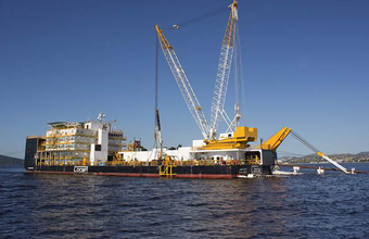 Locar Pipe: orçada em 140 milhões balsa lançadora de dutos entra em operação 