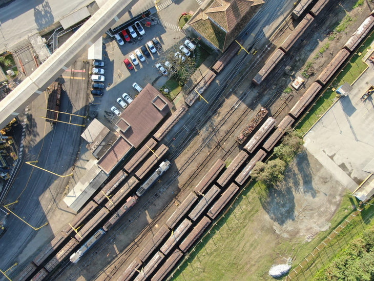 Trens respondem por 50% da carga de grãos no Porto de São Francisco do Sul