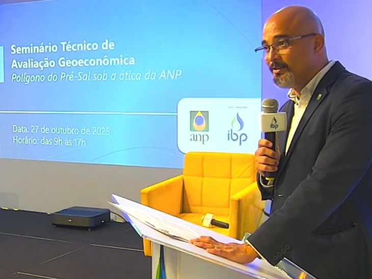 Seminário debate estudos geoeconômicos do Polígono do Pré-Sal Seminário debate estudos geoeconômicos do Polígono do Pré-Sal