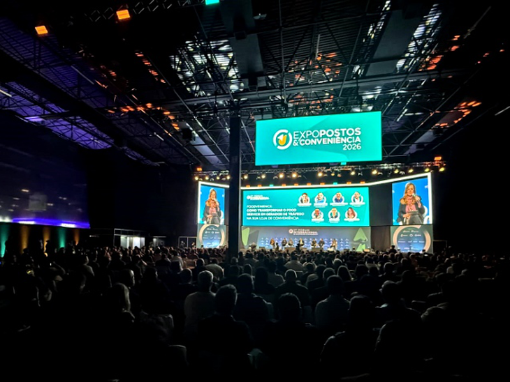 Segundo dia da ExpoPostos & Conveniência 2026 debate desafios do mercado de trabalho, reforma tributária e novas oportunidades em conveniência e food service para o setor de postos de combustíveis