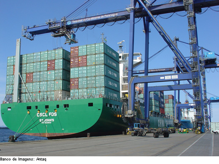 Consumo troca caminhão por cabotagem