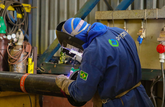 Ocyan realiza feirão de empregos em funções como pintor e caldeireiro para trabalho offshore com recrutamento diretamente na base de manutenção e serviços em Macaé