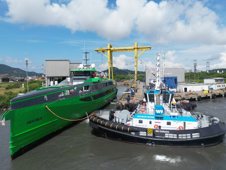 Wilson Sons faz docagem inédita do navio Aqua Helix, construído em alumínio, em seu Estaleiro no Guarujá