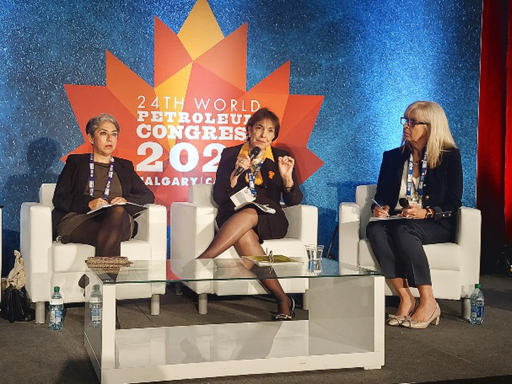 Durante o World Petroleum Congress (WPC), Ana Zettel da Petrobras enfatiza necessidade de aumentar proporção de mulheres na indústria de energia