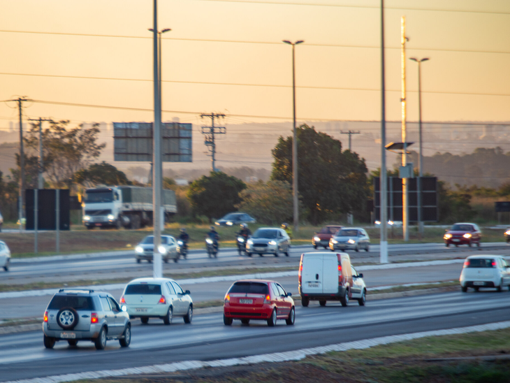 Consumo de combustíveis leves cai 24% em maio