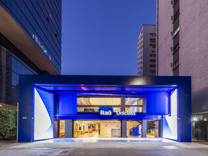 Itaú Uniclass abre espaço de consultoria especializada e experiências imersivas na Avenida Paulista