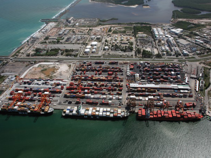 Porto de Suape retoma dragagem do canal de acesso ao estaleiro Vard Promar