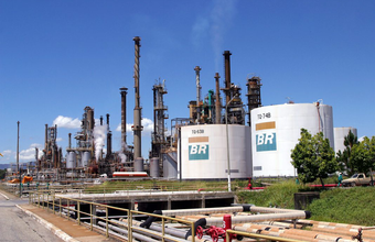 Petrobras reduz gasolina em R$ 0,07 e diesel em R$ 0,08  