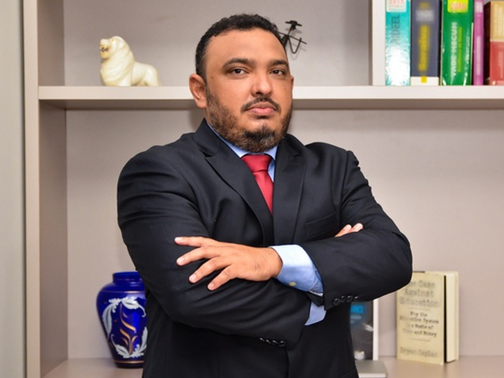 O professor 'robô' e o ensino remoto, por Alfredo Freitas