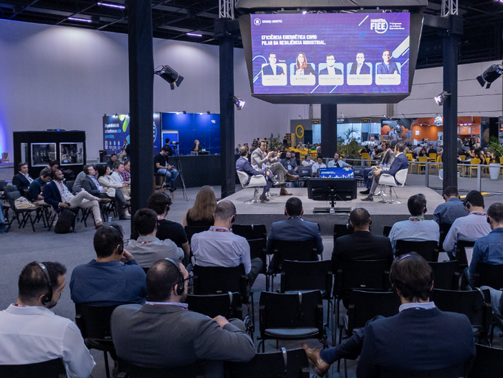 Em seu terceiro dia, FIEE debate eficiência, flexibilidade e energias renováveis