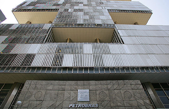 Bendine: Petrobras ainda conviverá com endividamento elevado em 2016