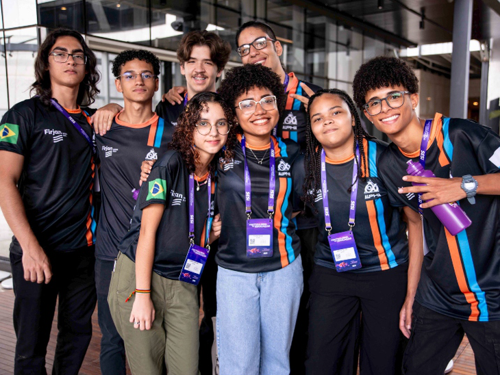 Mais de 70 alunos das escolas Firjan SESI participam de Torneio Nacional de Robótica em Brasília