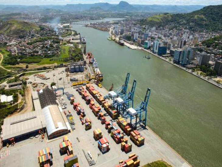 Porto de Vitória tem em junho o melhor mês do ano