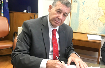 Almirante Laranjeira assume presidência da CDRJ