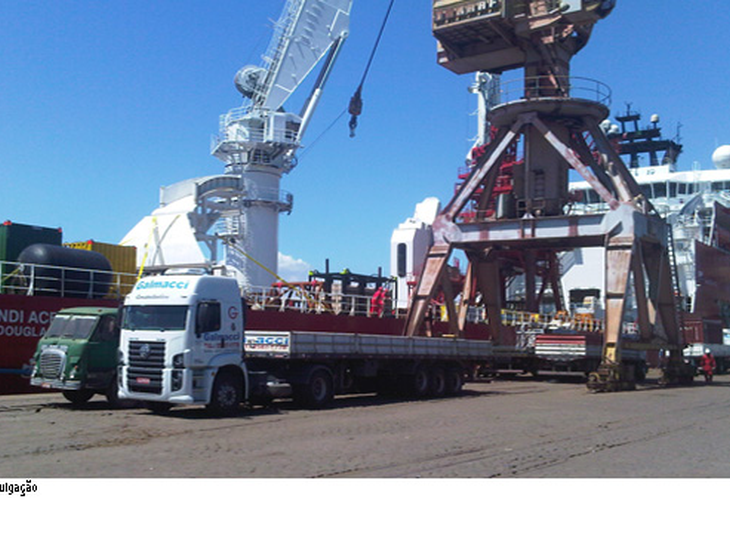 G-Comex faz a operação do Skandi Acergy no porto do Rio de Janeiro