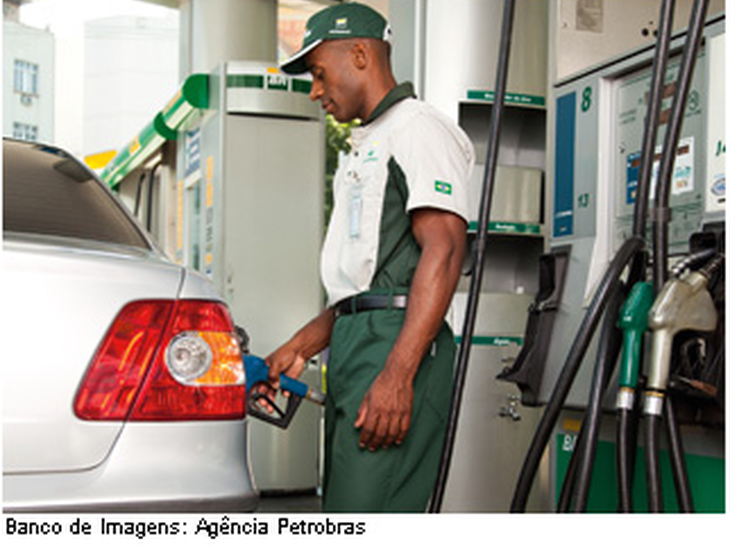 Petrobras anuncia reajuste nos preços da gasolina e do diesel