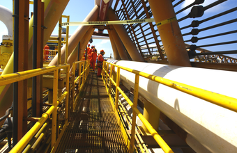 Sauditas e russos superam diferenças, mas México ameaça acordo de petróleo