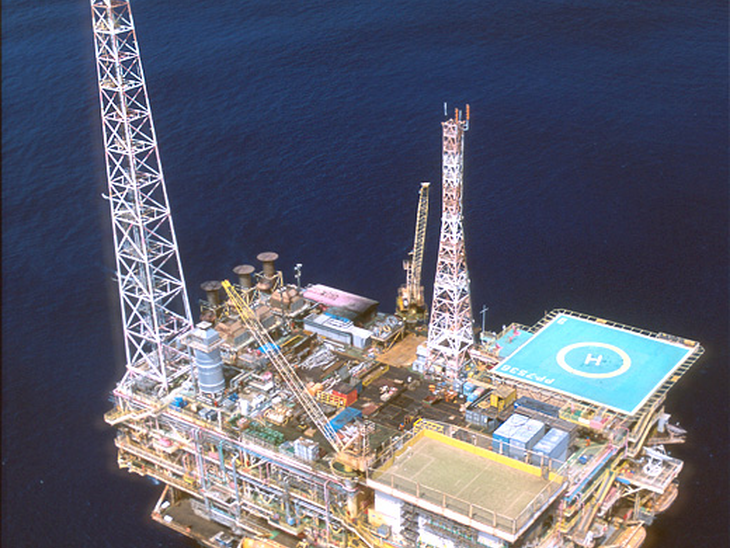 Petrobras adia licitação de compra de navios