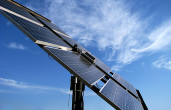 UL recebe prêmio de US$ 1,35 milhões para financiar pesquisa sobre materiais de módulos solar