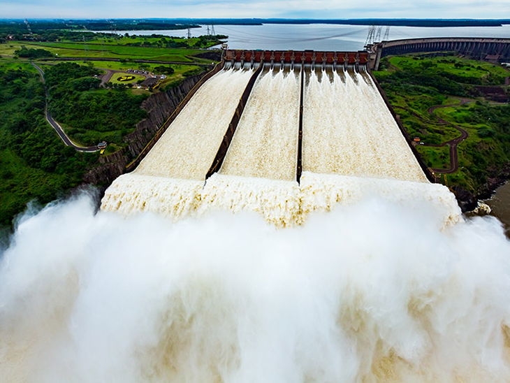 Perto de atingir os 100 milhões de MWh, Itaipu vive sua melhor fase operacional