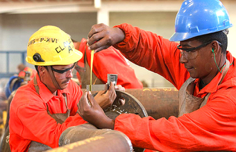 Atividade industrial apresenta recuperação no início de 2013