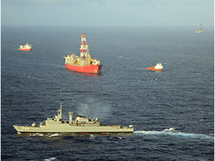 Petrobras está finalizando contenção de óleo que vazou no pré-sal