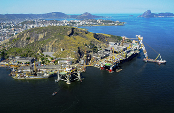 Estaleiro Mauá finaliza a restaução da "porta batel" do seu dique seco