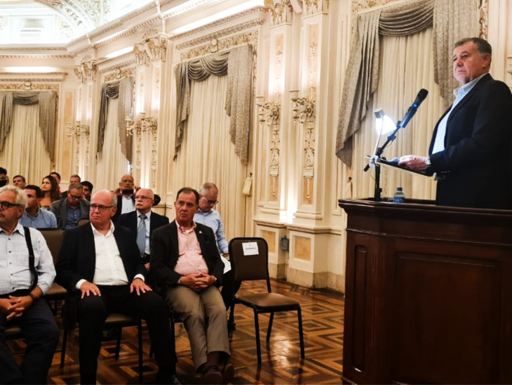 Docas do Rio apresenta resultados e projetos em palestras no Clube Naval