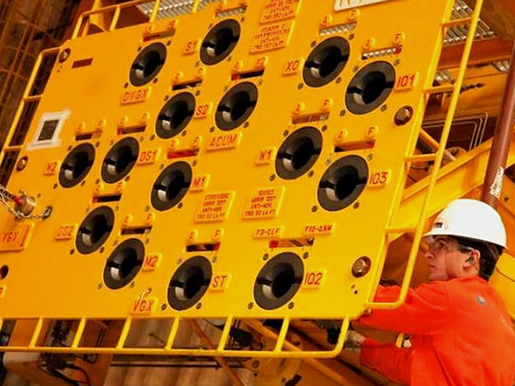 Aker assina contrato submarino de longo prazo com Petrobras
