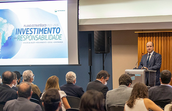 Petrobras anuncia 15 novas plataformas até 2026 em reunião do Conselho de Petróleo e Gás da Firjan