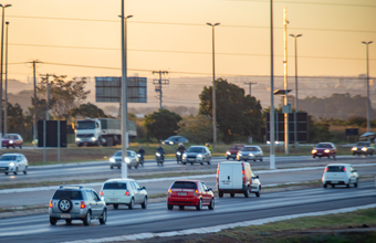 Consumo de combustíveis leves cai 24% em maio