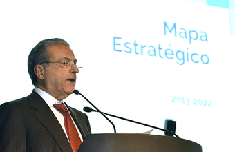 CNI lança compromisso para dobrar produtividade da indústria até 2022