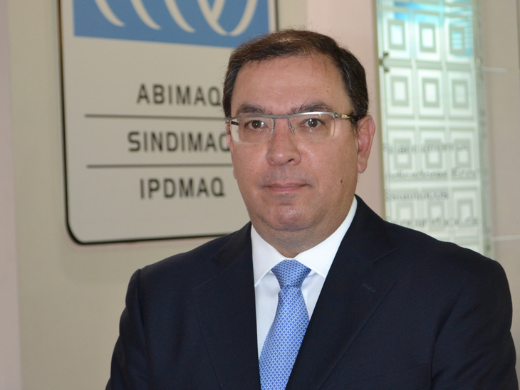 Cai em 29,3% o faturamento da indústria de máquinas no primeiro semestre
