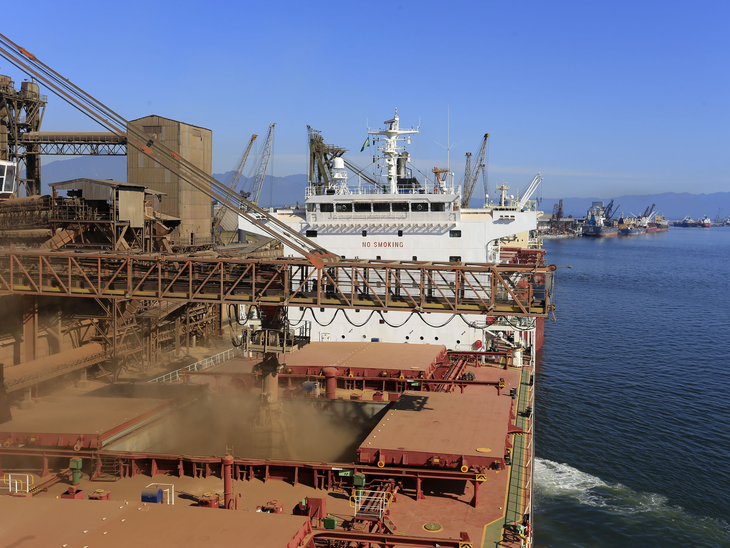 CNI: cai previsão de alta nas exportações
