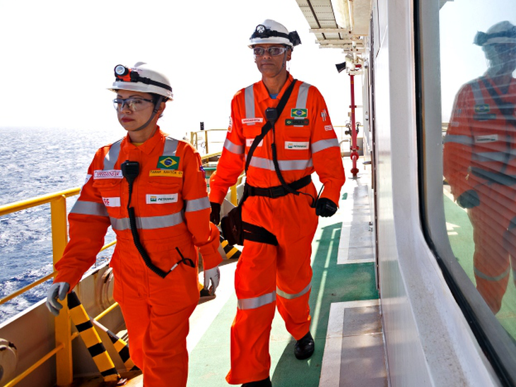 Em novembro o Brasil produziu 4,921 milhões de barris boe/d