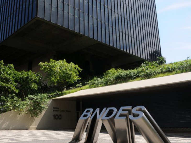 BNDES registra lucro líquido de R$ 9,6 bi no terceiro trimestre e supera R$ 250 bi em leilões