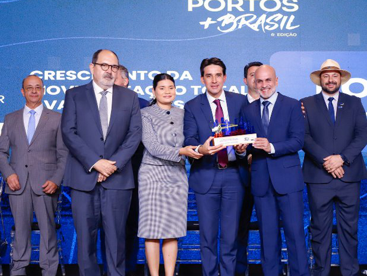 Porto de Itaguaí vence em crescimento na movimentação de cargas no Prêmio Portos + Brasil