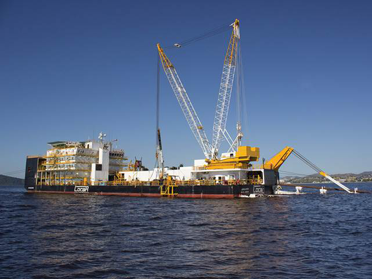 Locar Pipe: orçada em 140 milhões balsa lançadora de dutos entra em operação 