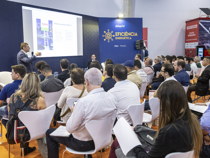 Mobilidade elétrica e transição energética: temas em alta serão debatidos na FIEE 2023