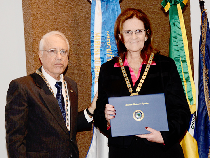 Graça Foster toma posse como membro da ANE