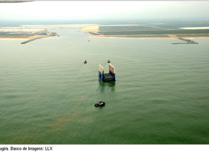 Superporto do Açu trabalha com o maior dique flutuante da Europa
