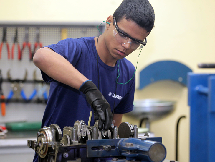 Perdemos 533 mil postos de trabalho em um ano, diz IBGE