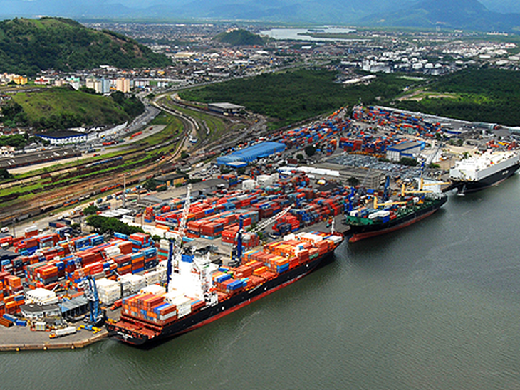 Porto de Santos movimenta 6,2 milhões de toneladas e bate recorde  