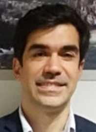 float:left; height:200px; margin-left:10px; margin-right:10px; width:147px